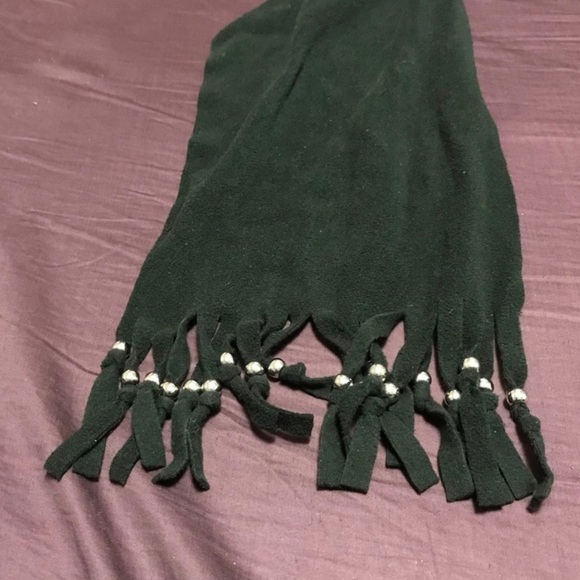 Hooded scarf with charms. NWOT - Picture 3 of 4